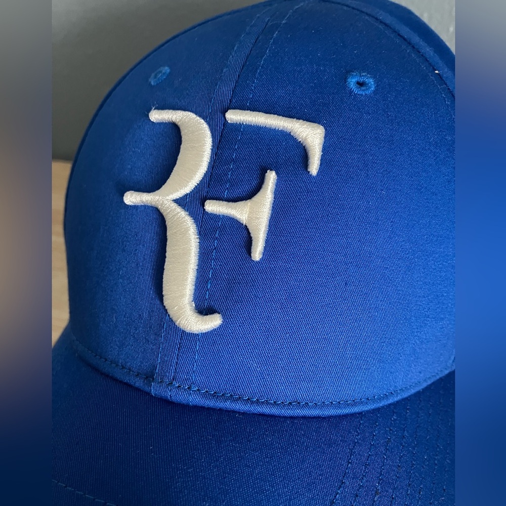 Uniqlo Roger Federer Tennis Hat Cap in RARE Blue NWOT Gorgeous OOP Velcro Strap - Picture 4 of 11